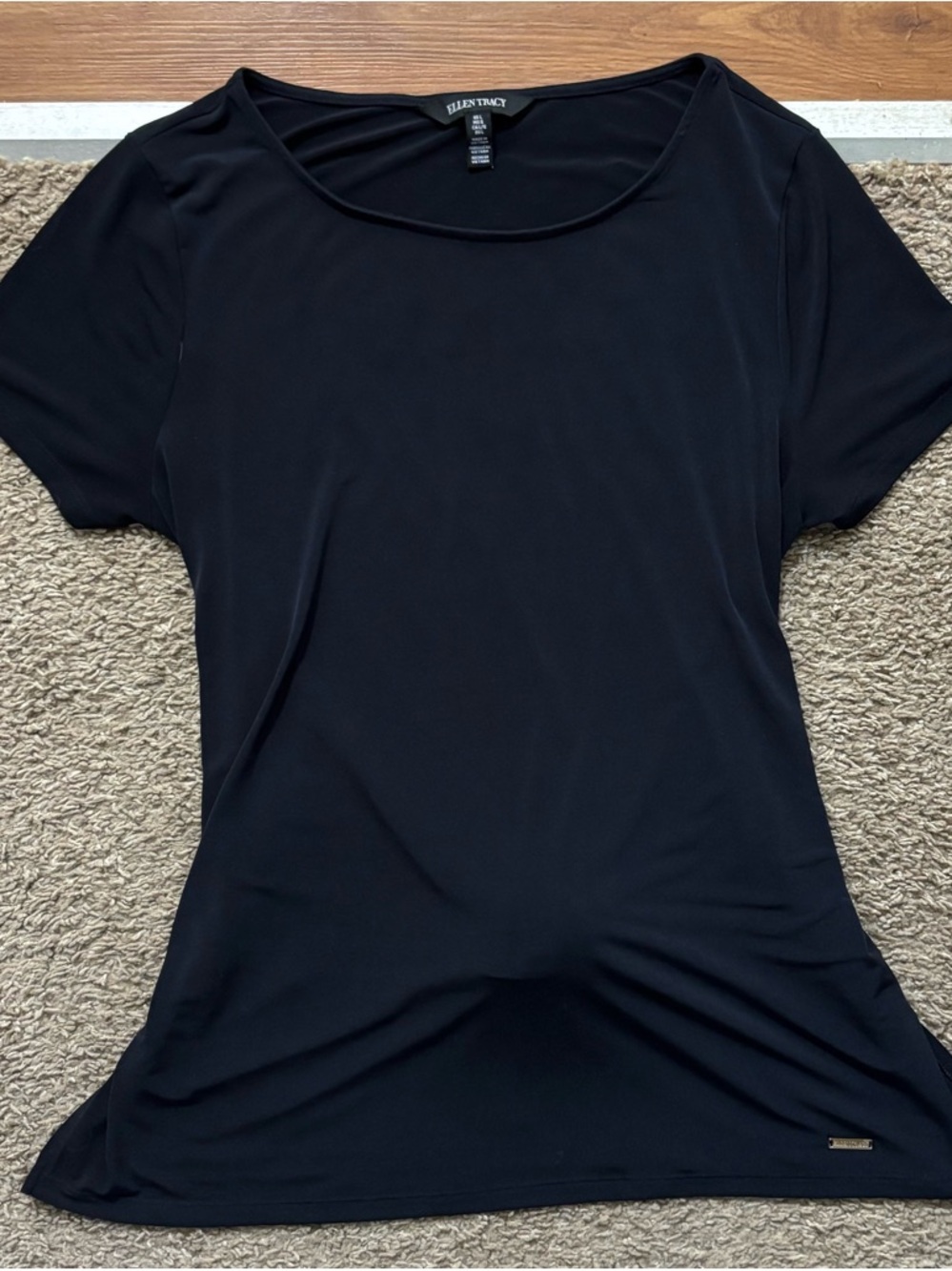 Ellen Tracy Woman’s Lg Dark Navy Scoop Neck Short Sleeve Bow In Back Top
